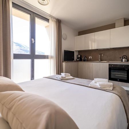 Residenza Decimina Apartment Варена Екстериор снимка
